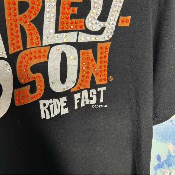 Harley Davidson Woman’s T Shirt Size Medium Rhinestones Studs Moto Read E20 - Picture 3 of 7